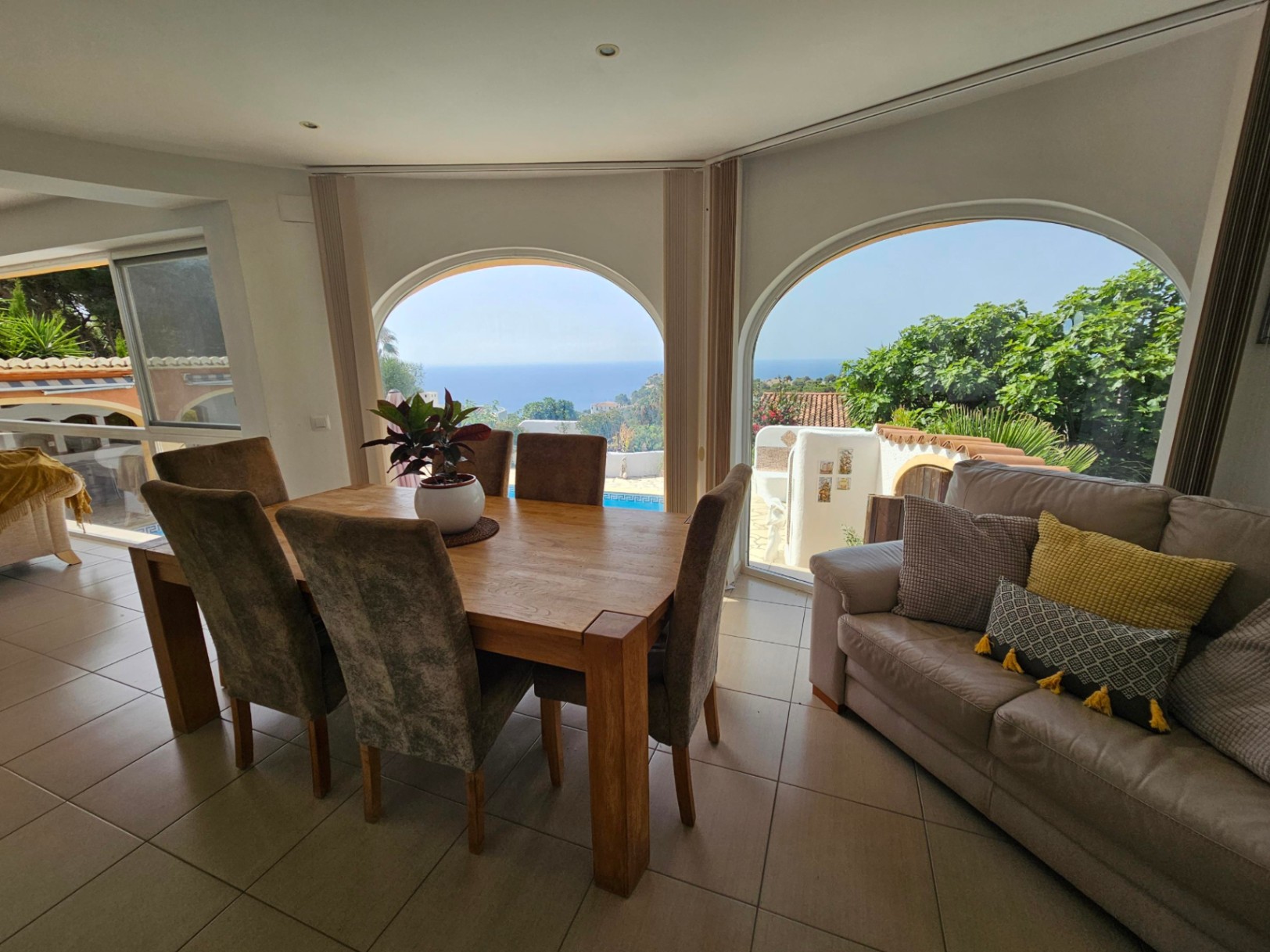 Detached Villa in Jávea - Resale
