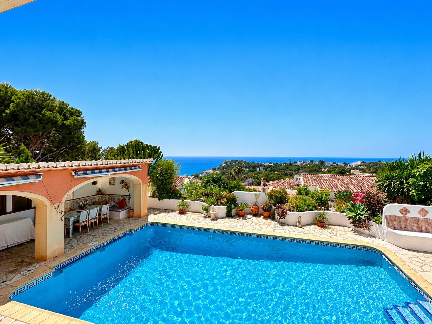 Detached Villa in Jávea - Resale
