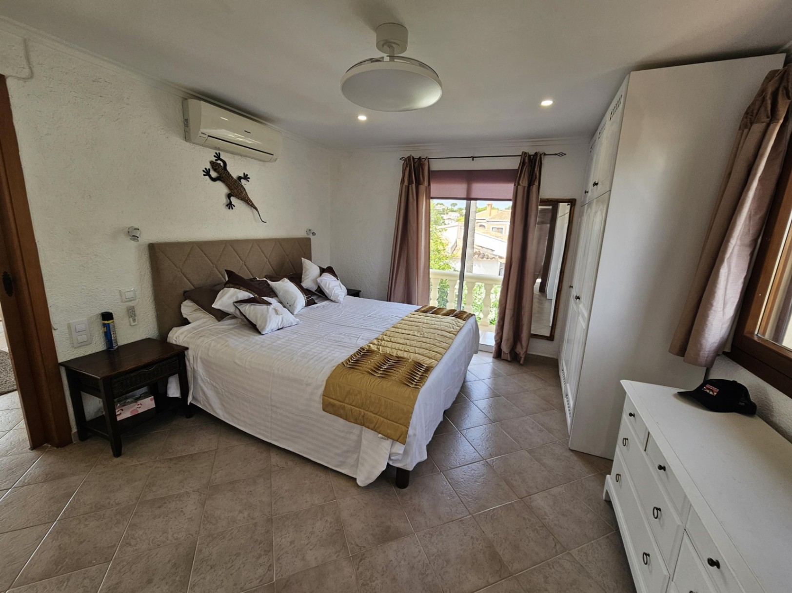 Detached Villa in Jávea - Resale